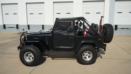 1977 Toyota Land Cruiser Base