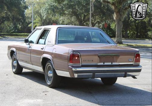 1989 Ford Crown Victoria LX