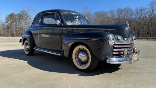 1946 Ford Deluxe Base