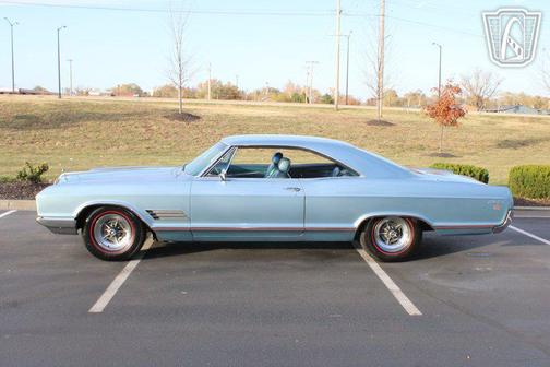 1966 Buick Wildcat 