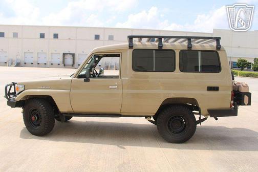 1994 Toyota Land Cruiser Base