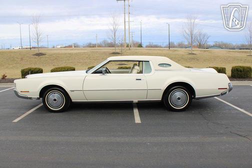 1972 Lincoln Mark IV 