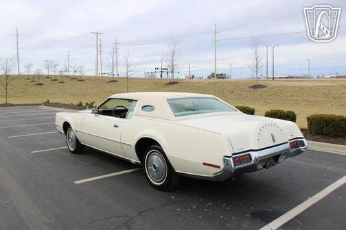 1972 Lincoln Mark IV 