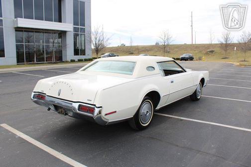 1972 Lincoln Mark IV 