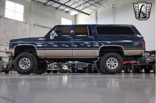 1985 Chevrolet Suburban 2500