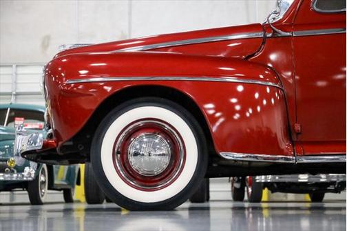 1947 Ford Deluxe Base