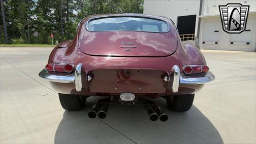 1967 Jaguar XKE Base