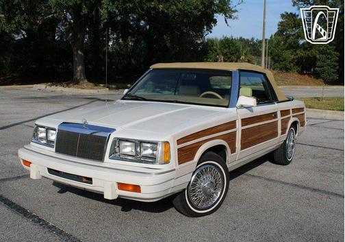 White 1986 Chrysler LeBaron Markcross