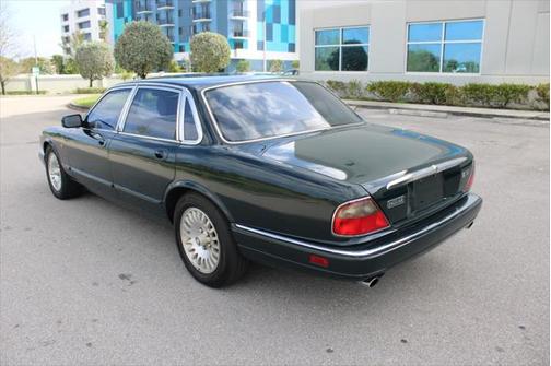1997 Jaguar XJ Base