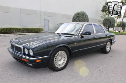 1997 Jaguar XJ Base