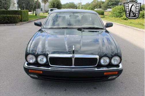 1997 Jaguar XJ Base