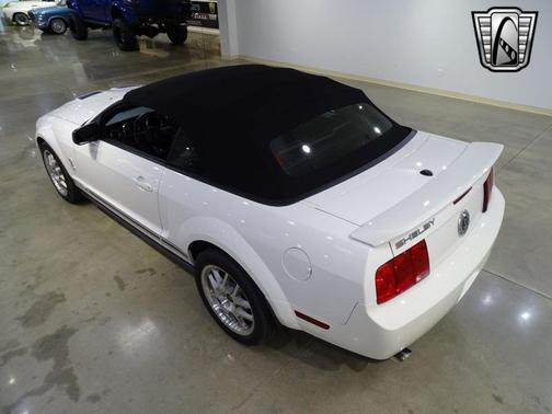 2007 Ford Shelby GT500 Base