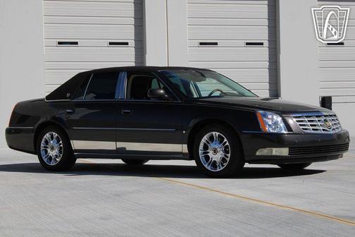 2008 Cadillac DTS Base
