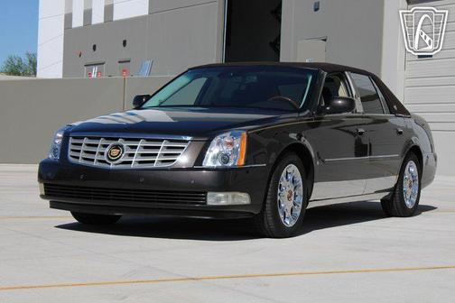2008 Cadillac DTS Base