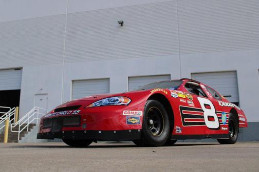 Red 2004 Chevrolet Monte Carlo SS