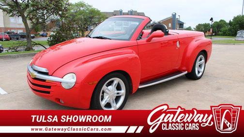 Redline Red 2004 Chevrolet SSR LS