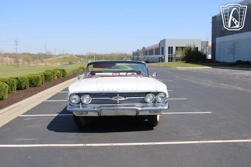 WHITE 1960 Chevrolet Impala Base