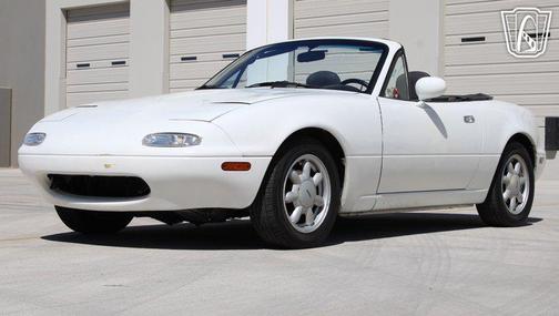 WHITE 1990 Mazda MX-5 Miata