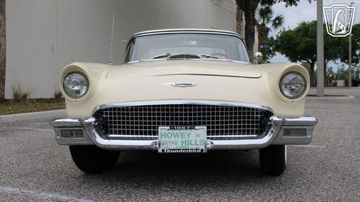 Cream 1957 Ford Thunderbird Base