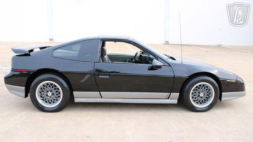 Black 1987 Pontiac Fiero GT