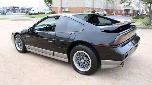 Black 1987 Pontiac Fiero GT
