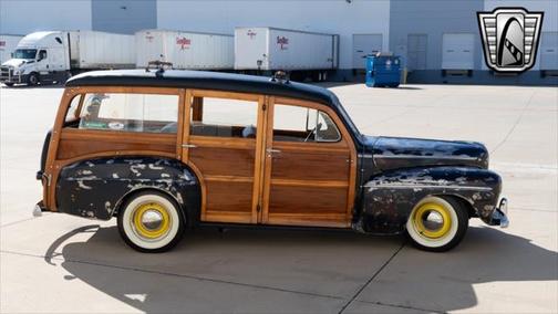 1946 Ford Deluxe Base
