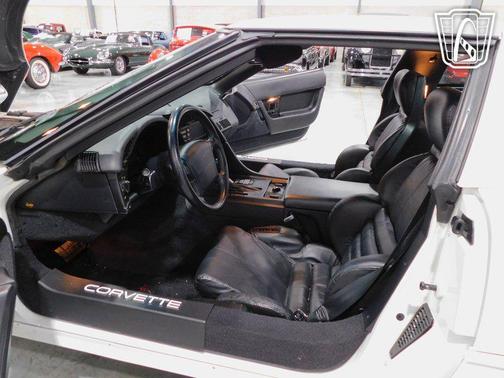 1992 Chevrolet Corvette Base