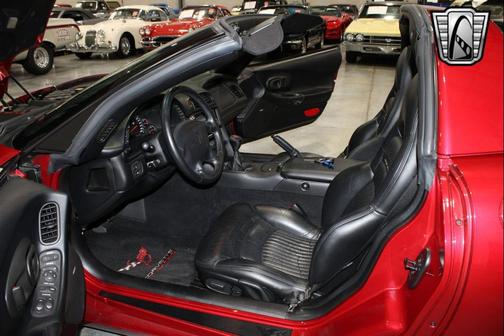 2000 Chevrolet Corvette Base