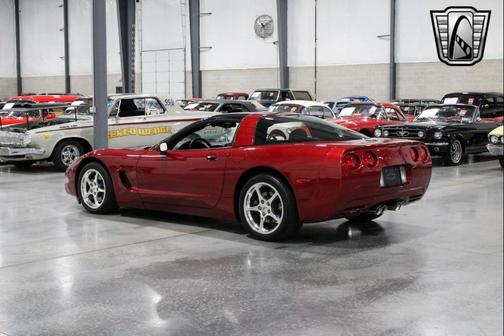 2000 Chevrolet Corvette Base