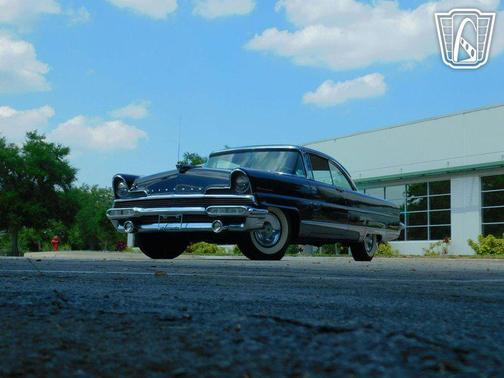 1956 Lincoln Premiere 