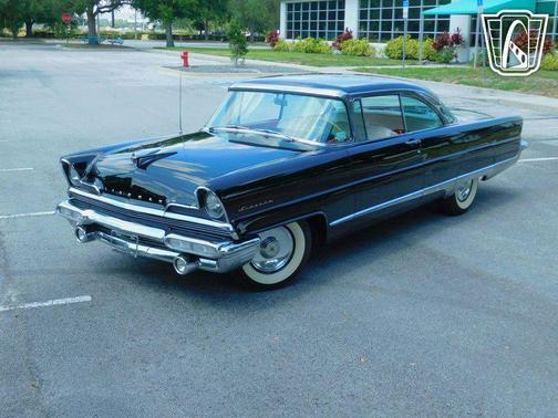 1956 Lincoln Premiere 