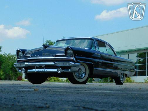 1956 Lincoln Premiere 