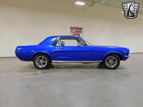 1967 Ford Mustang Base