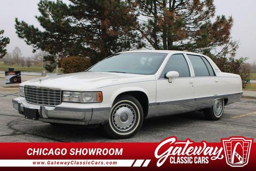 1993 Cadillac Fleetwood Standard