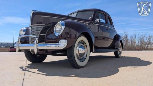 1940 Ford Deluxe Base