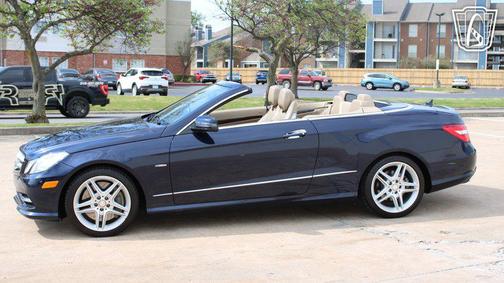 blue 2012 Mercedes-Benz E-Class 550