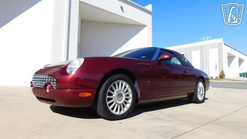2004 Ford Thunderbird Base