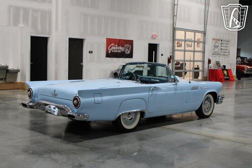 1957 Ford Thunderbird Base
