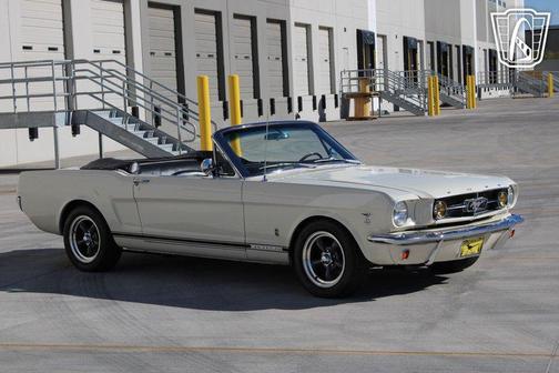 1965 Ford Mustang Base