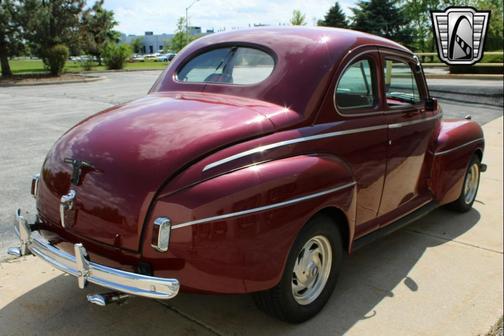 1941 Ford Deluxe Base