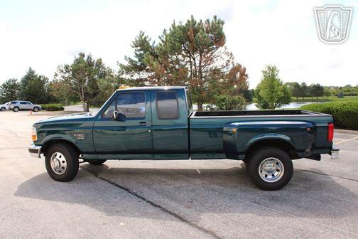 1996 Ford F-350 XL SuperCab DRW