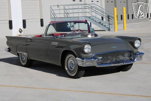 1957 Ford Thunderbird Base