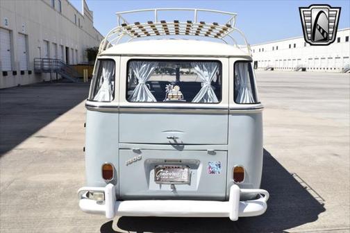 1968 Volkswagen Type 2 Kombi
