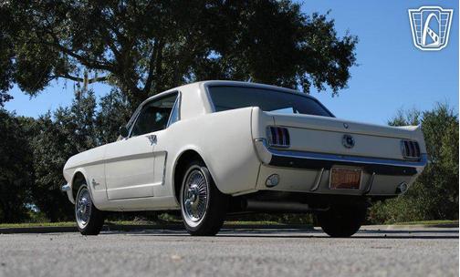 1965 Ford Mustang Base