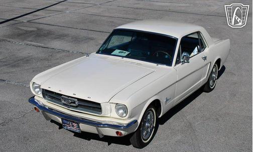 1965 Ford Mustang Base