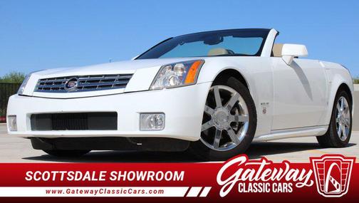 WHITE 2008 Cadillac XLR Base