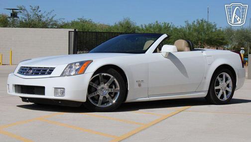WHITE 2008 Cadillac XLR Base