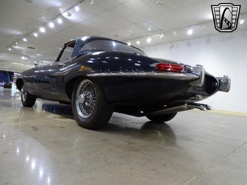 1964 Jaguar XKE Base