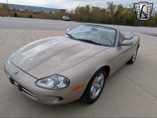 1999 Jaguar XK8
