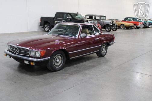 Red 1985 Mercedes-Benz 500SL